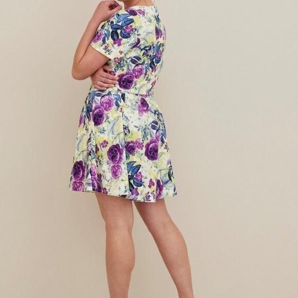 NWOT Torrid Floral White Mini Textured Knit Skater Set - Picture 3 of 14